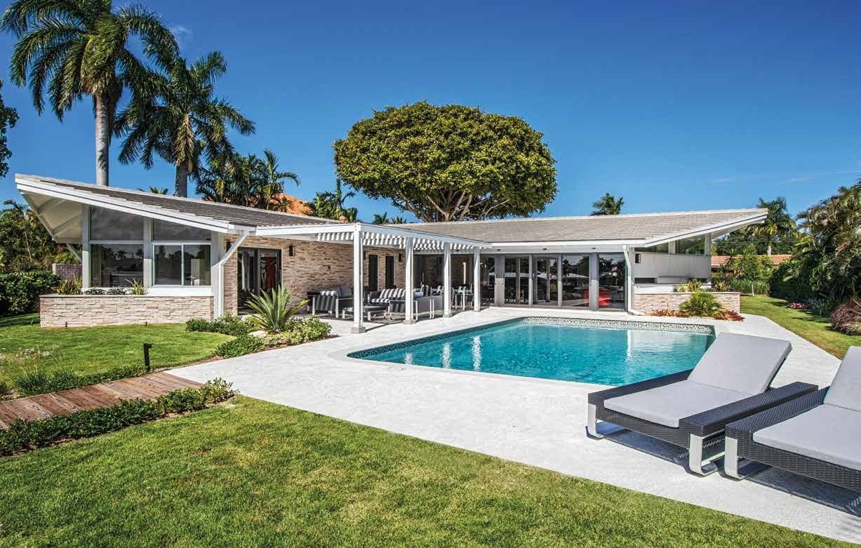 Mid-Century Reborn - Pergola and Pool Area